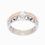 серебряное кольцо с цирконом  57204963